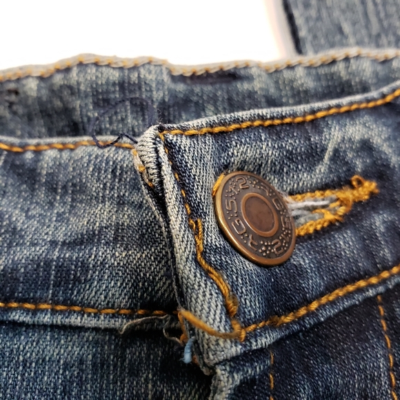 Vintage Y2K Flared Jeans - Picture 10 of 10